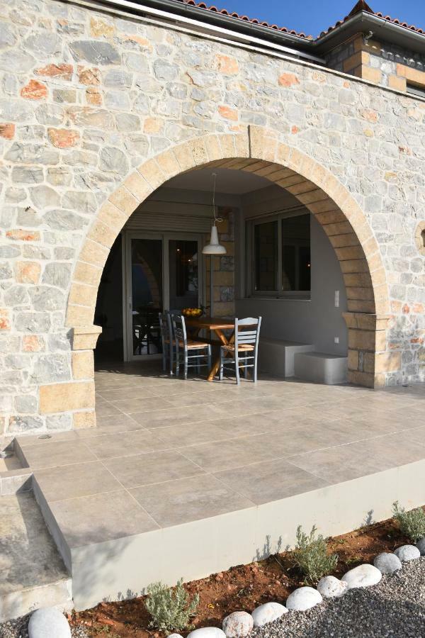 Athina'S Stone House In Kardamyli Villa Exterior photo